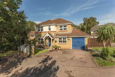 LANGDALE DRIVE, ASCOT, BERKSHIRE, SL5 8TQ
