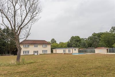 MOUNTS HILL,  WINKFIELD, WINDSOR, BERKSHIRE, SL4 4RH