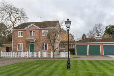 THE LAWNS, ASCOT, BERKSHIRE, SL5 8TZ