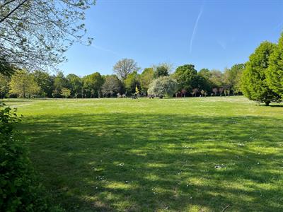 RADNOR ROAD, MARTINS HERON, BERKSHIRE, RG12 9FD