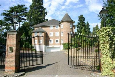 Agincourt, Cheapside Road, Ascot, Berkshire, SL5 7SJ