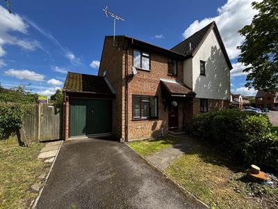 Morden Close, The Warren,