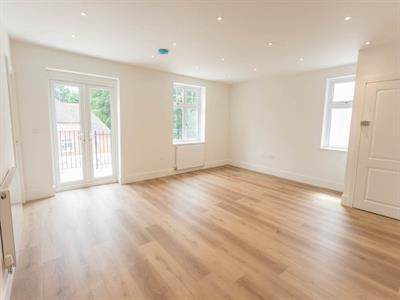 Highclere House, Kings Road, Sunninghill